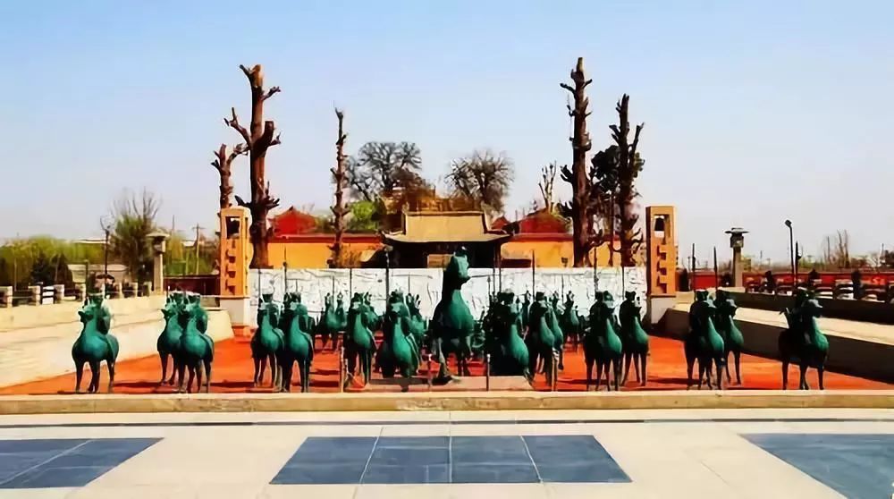 武威雷臺公園最新規(guī)劃，美景變遷展現(xiàn)自信力量