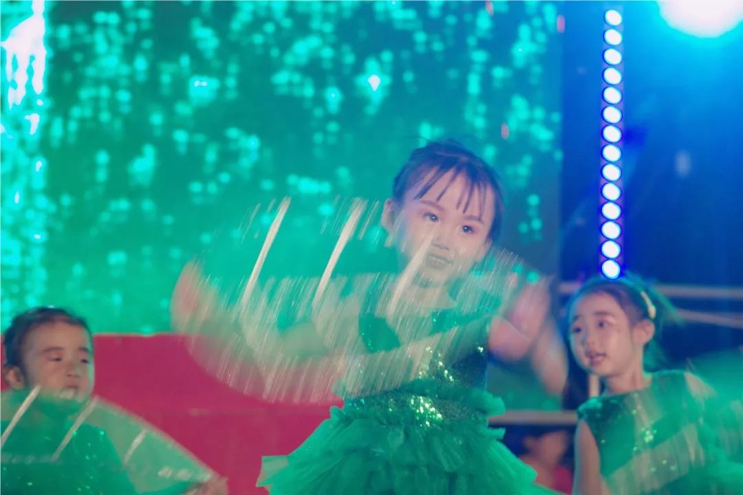 最新幼兒舞蹈幸福的臉，小巷深處的舞蹈樂園探秘