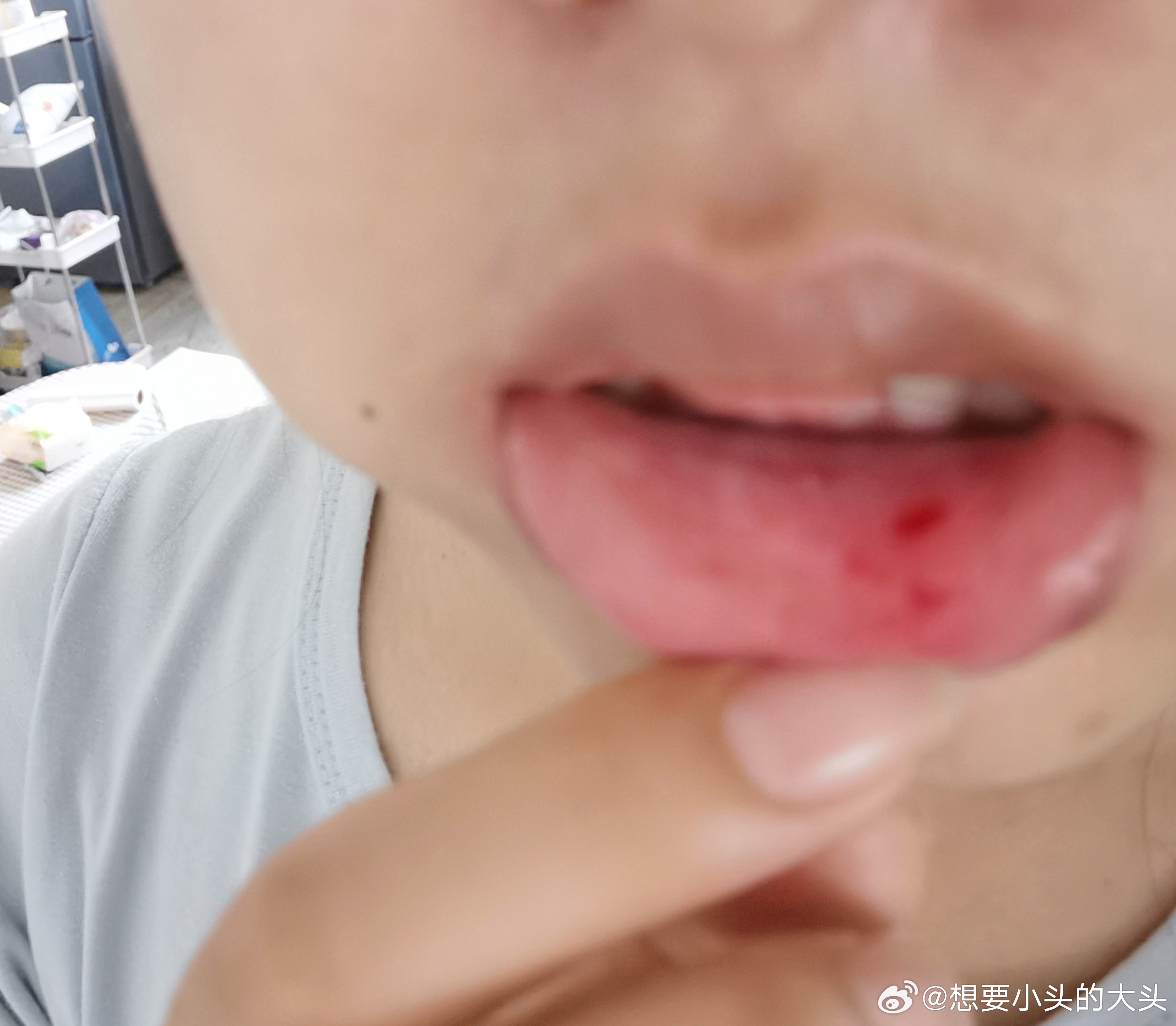 最新口咬，溫馨的咬咬樂日常故事